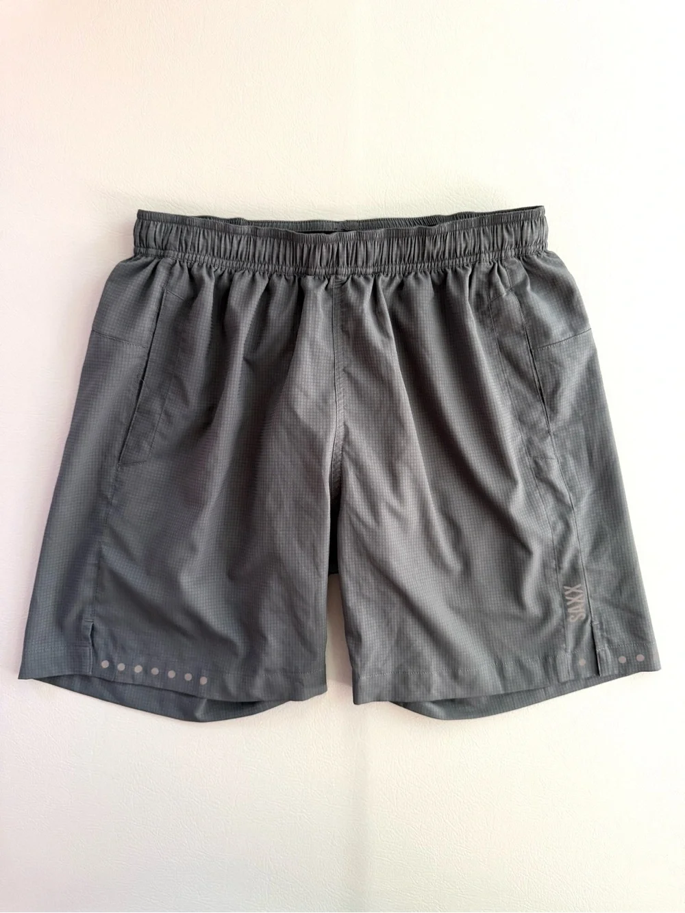 Saxx Kinetic Sport 2N1 Athletic Grey Shorts Men’s Medium with Shorts Liner